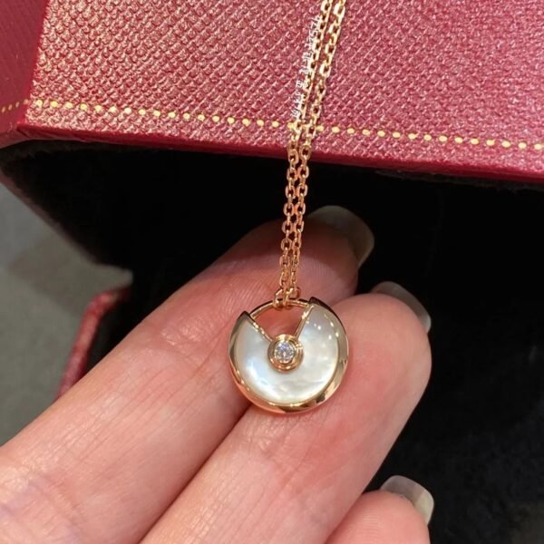 AMULETTE WHITE MOP NECKLACE - Image 9