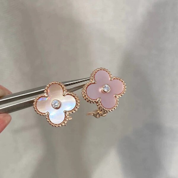 CLOVER MOP PINK GOLD DIAMOND EARRINGS - Image 5
