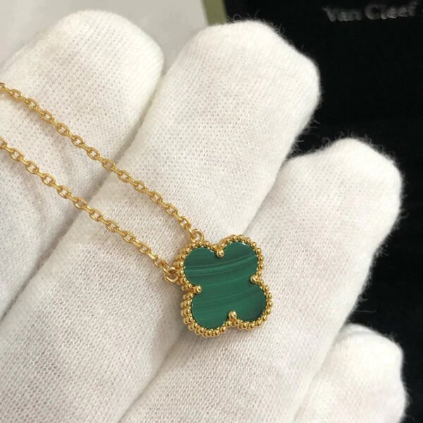 CLOVER MALACHITE NECKLACE - Image 3