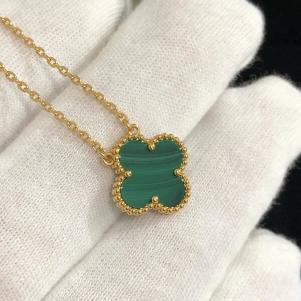 CLOVER MALACHITE NECKLACE - Image 4