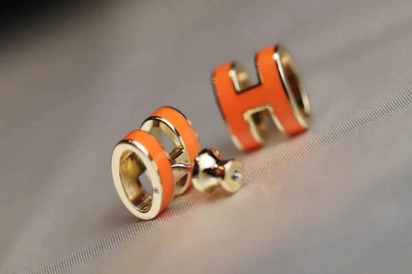 MINI POP H EARRINGS ORANGE - Image 3