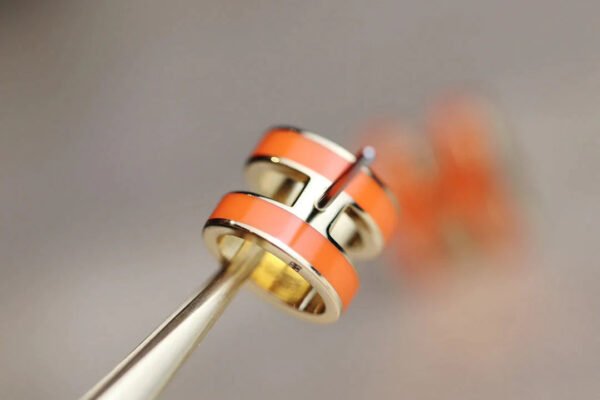 MINI POP H EARRINGS ORANGE - Image 4