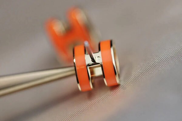 MINI POP H EARRINGS ORANGE - Image 5