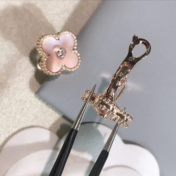 CLOVER GOLD PINK MOP EARRINGS - Image 5