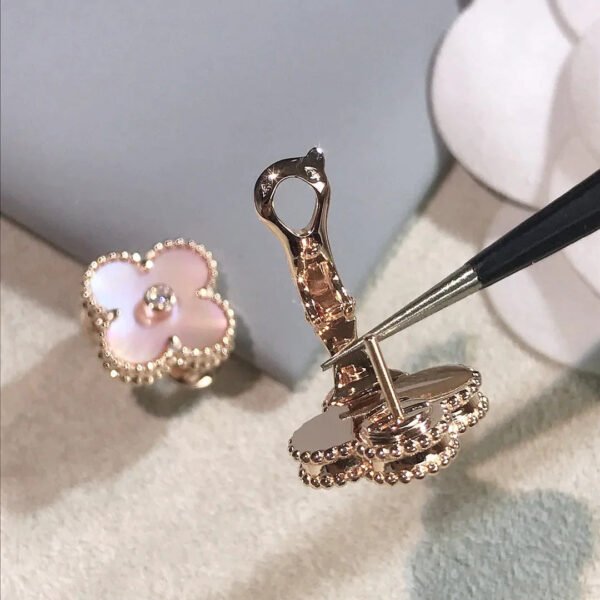 CLOVER GOLD PINK MOP EARRINGS - Image 7