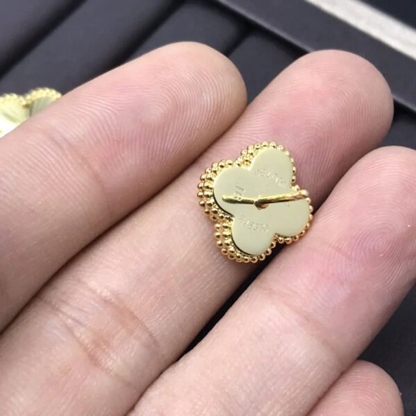 CLOVER STUD DIAMOND EARRINGS - Image 4