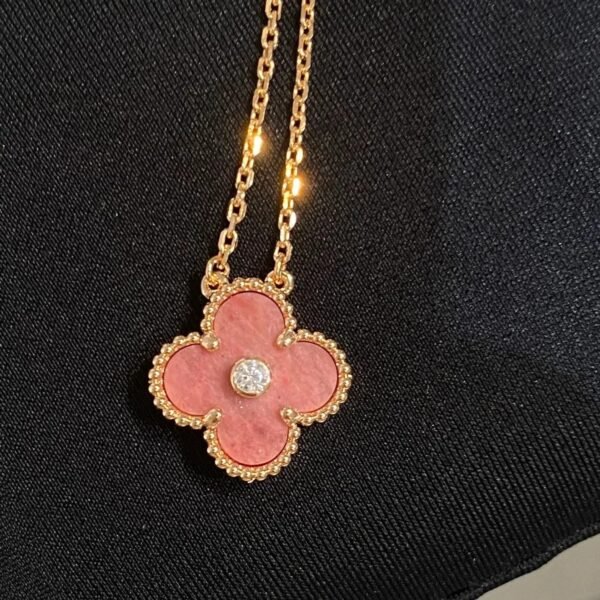 CLOVER RHODONITE 1 DIAMOND PINK GOLD NECKLACE - Image 5