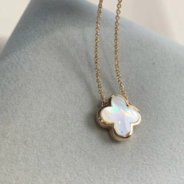 PURE CLOVER PINK GOLD MOP NECKLACE - Image 4