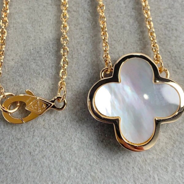 PURE CLOVER PINK GOLD MOP NECKLACE - Image 6