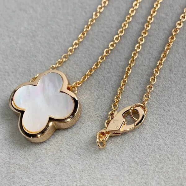 PURE CLOVER PINK GOLD MOP NECKLACE - Image 2