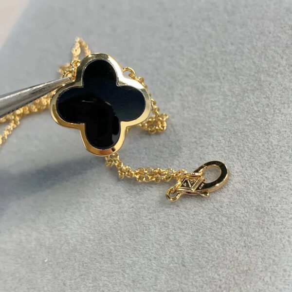 PURE CLOVER PINK GOLD ONYX NECKLACE - Image 7
