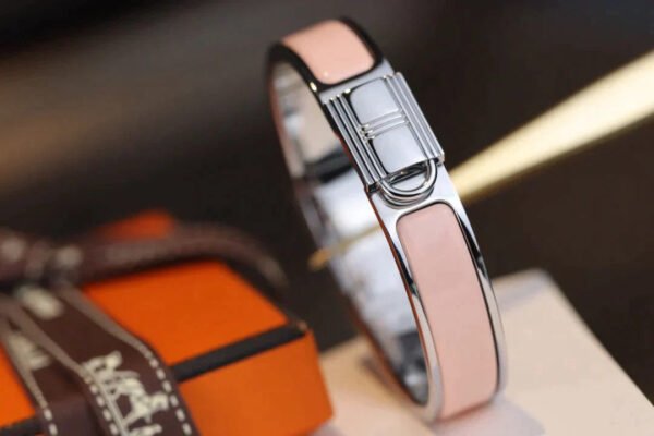 H LOCK PINK GOLD BRACELET 12MM - Image 5