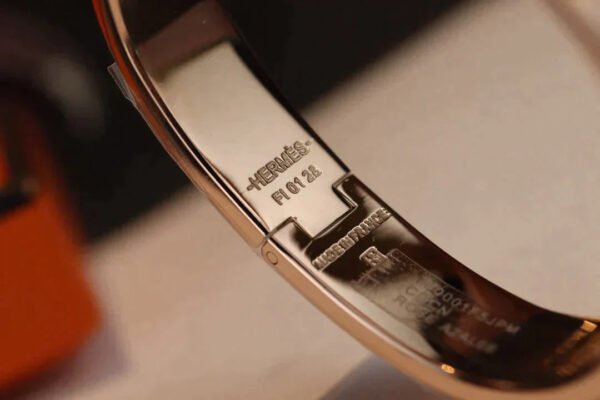 H LOCK PINK GOLD BRACELET 12MM - Image 9