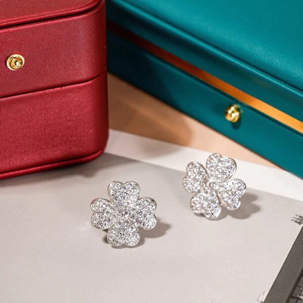 CLOVER EARRINGS SILVER DIAMOND - Image 3