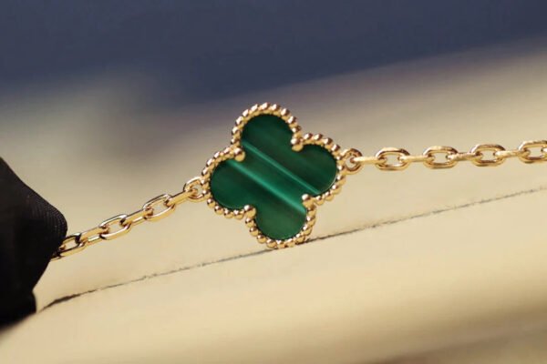 CLOVER 20 MOTIFS MALACHITE DIAMOND GOLD NECKLACE - Image 6