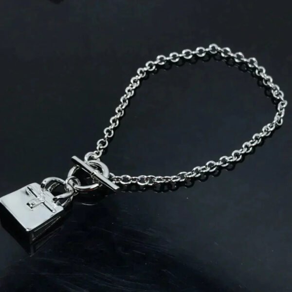 MINI BIRKIN CHAINE BRACELET - Image 2