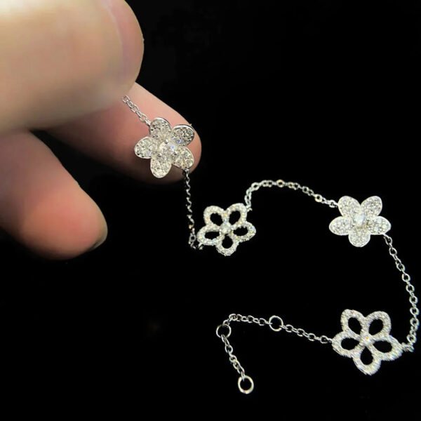 WILDFLOWER 4 MOTIFS SILVER DIAMOND BRACELET - Image 5