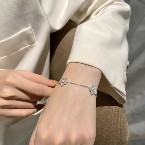 WILDFLOWER 4 MOTIFS SILVER DIAMOND BRACELET - Image 4
