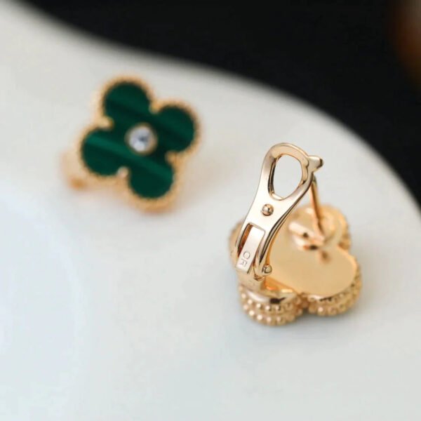 CLOVER MALACHITE DIAMOND EARRINGS - Image 9