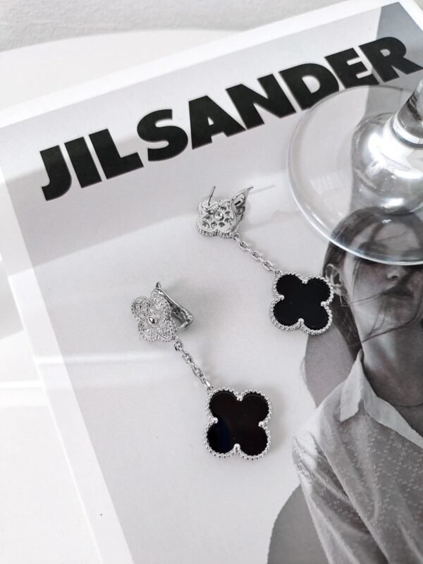 CLOVER 2 MOTIFS SILVER DIAMOND ONYX EARRINGS - Image 6