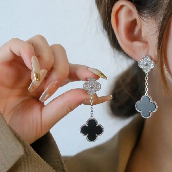 CLOVER 2 MOTIFS SILVER DIAMOND ONYX EARRINGS - Image 2