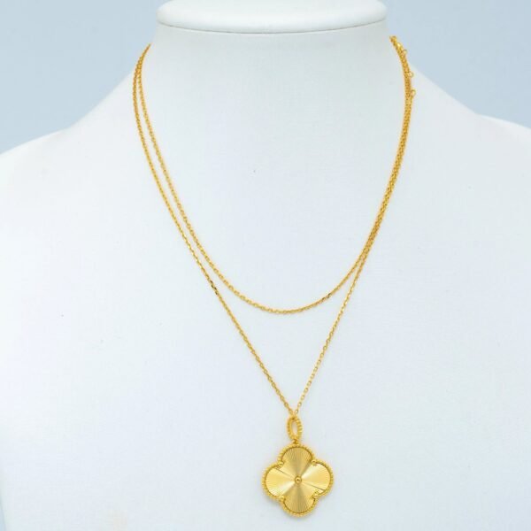 VINTAGE CLOVER PENDANT NECKLACE GOLD - Image 2
