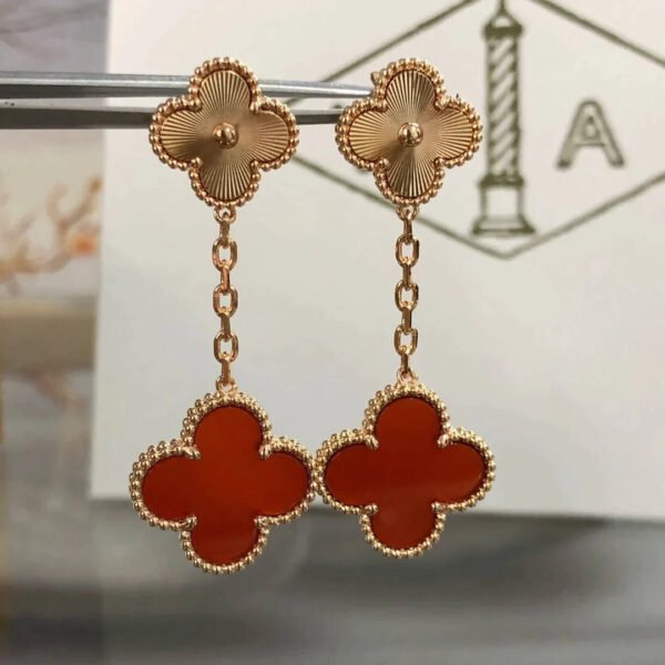 CLOVER EARRINGS GOLD AND CARNELIAN - Image 2