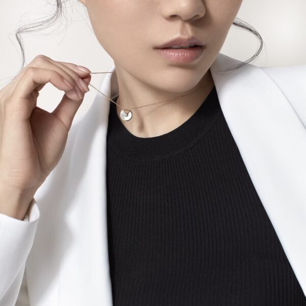 AMULETTE WHITE MOP NECKLACE - Image 2