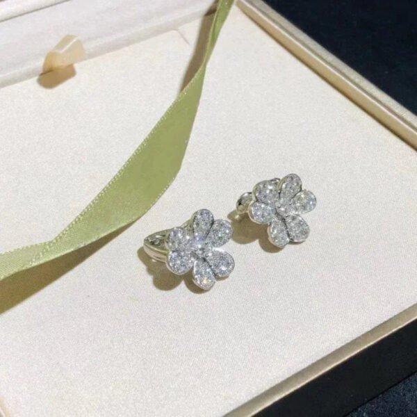 FRIVOLE SILVER FLOWER DIAMOND EARRINGS - Image 2