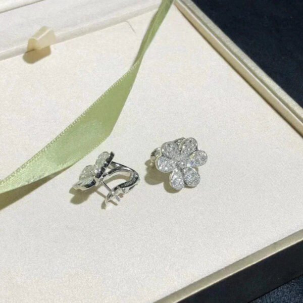 FRIVOLE SILVER FLOWER DIAMOND EARRINGS - Image 5