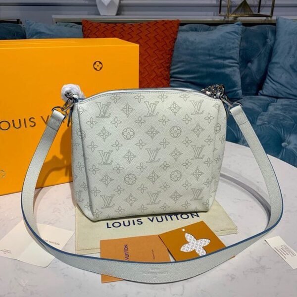 LV Beaubourg Hobo MM Ivory For Women,  Shoulder And Crossbody Bags 12.6in/32cm LV - Image 4
