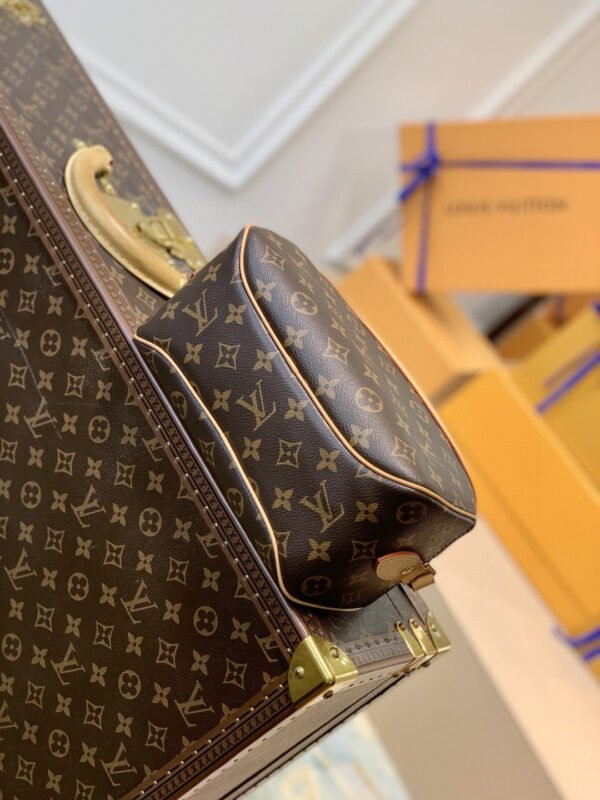 LV Blois Monogram Canvas For Women, WoBags, WoShoulder Bags 9.8in/25cm LV M51221 - Image 4