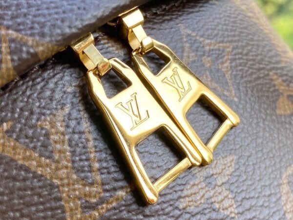 LV Bumbag 37cm Monogram Canvas Spring/Summer Collection, Brown - Image 3